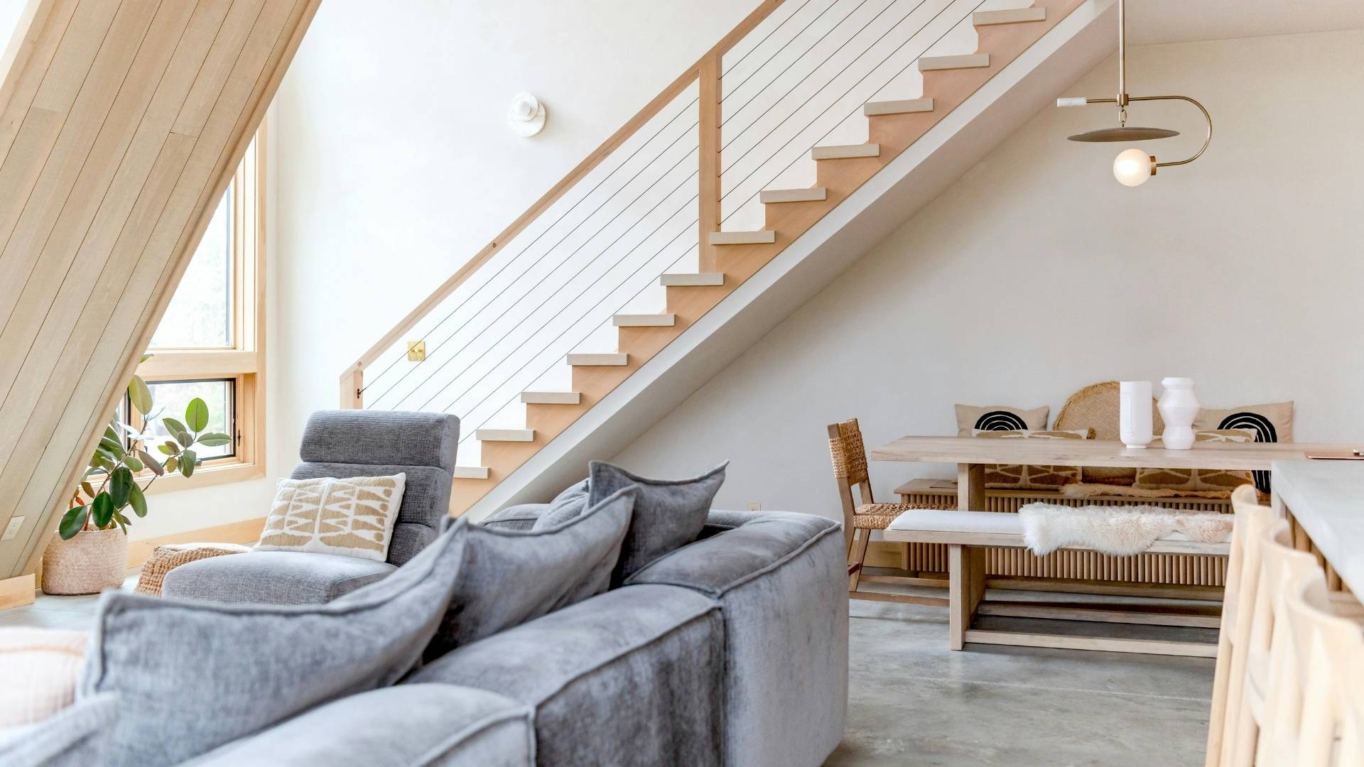Airbnb turnover cleaning tips for hosts in Kent WA featuring a fresh and guest ready rental space with clean surfaces and organized decor